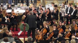 Konzentriertes Musizieren des Kreisjugendsinfonieorchesters Saarlouis