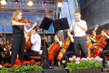 Anna Lamar und Jan Gabriel Augustin beim Duo für Violine und Klarinette