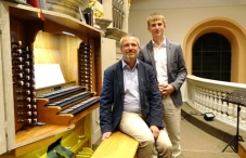 Regionalkantor Markus Schaubel mit Sohn Linus